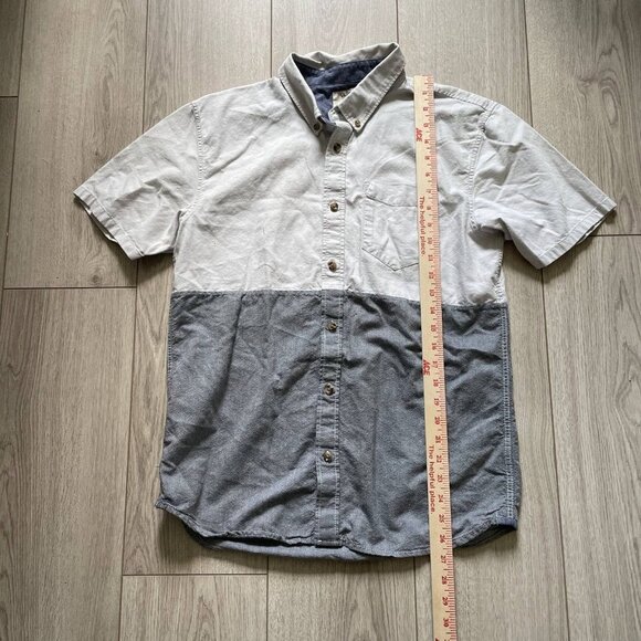 Vans Button-Up Shirt Men's Gray Medium Front Chest Pocket Short Sleeves Collared - Picture 2 of 5